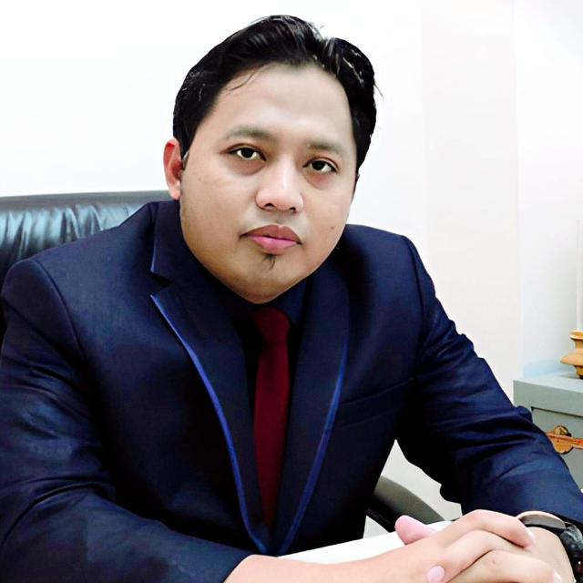 Dr. Ikhwan Ashadi, SE., SH., MM., M.Ak., MH., M.Kn., Ak., CA., CPA., ASEAN CPA., CFI., BKP.